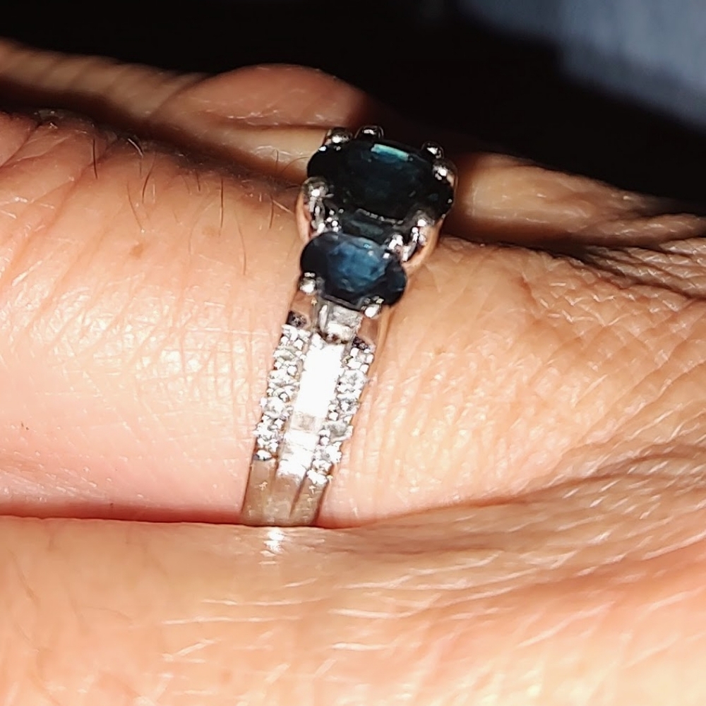 Elegant White 14K Gold Real Blue Sapphires Ring Inscribed, "Past Present Future"